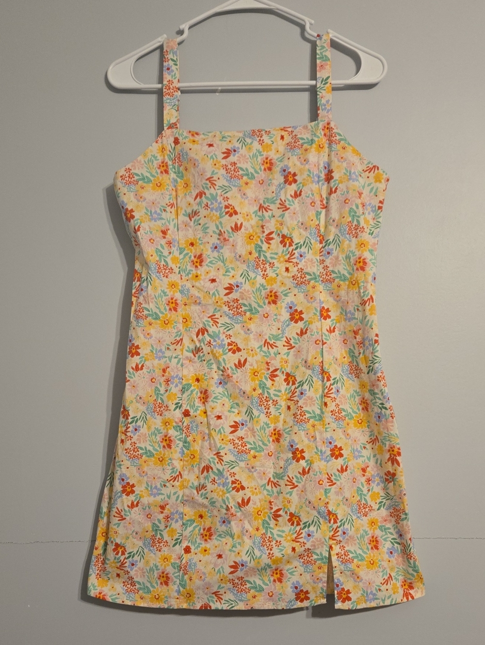 NWT Sadie & Sage Floral Print Strappy Dress Size Medium / Large
